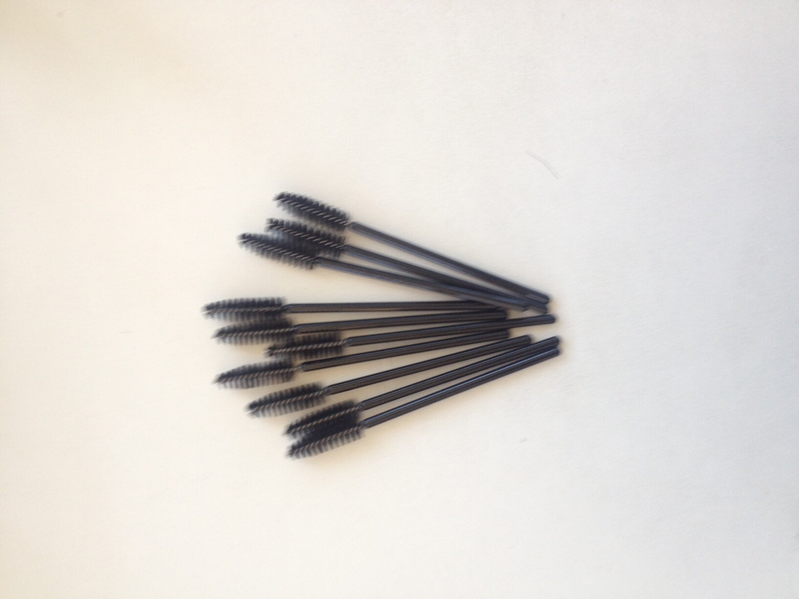 Peines para extensiones de pestañas y cejas. - 1